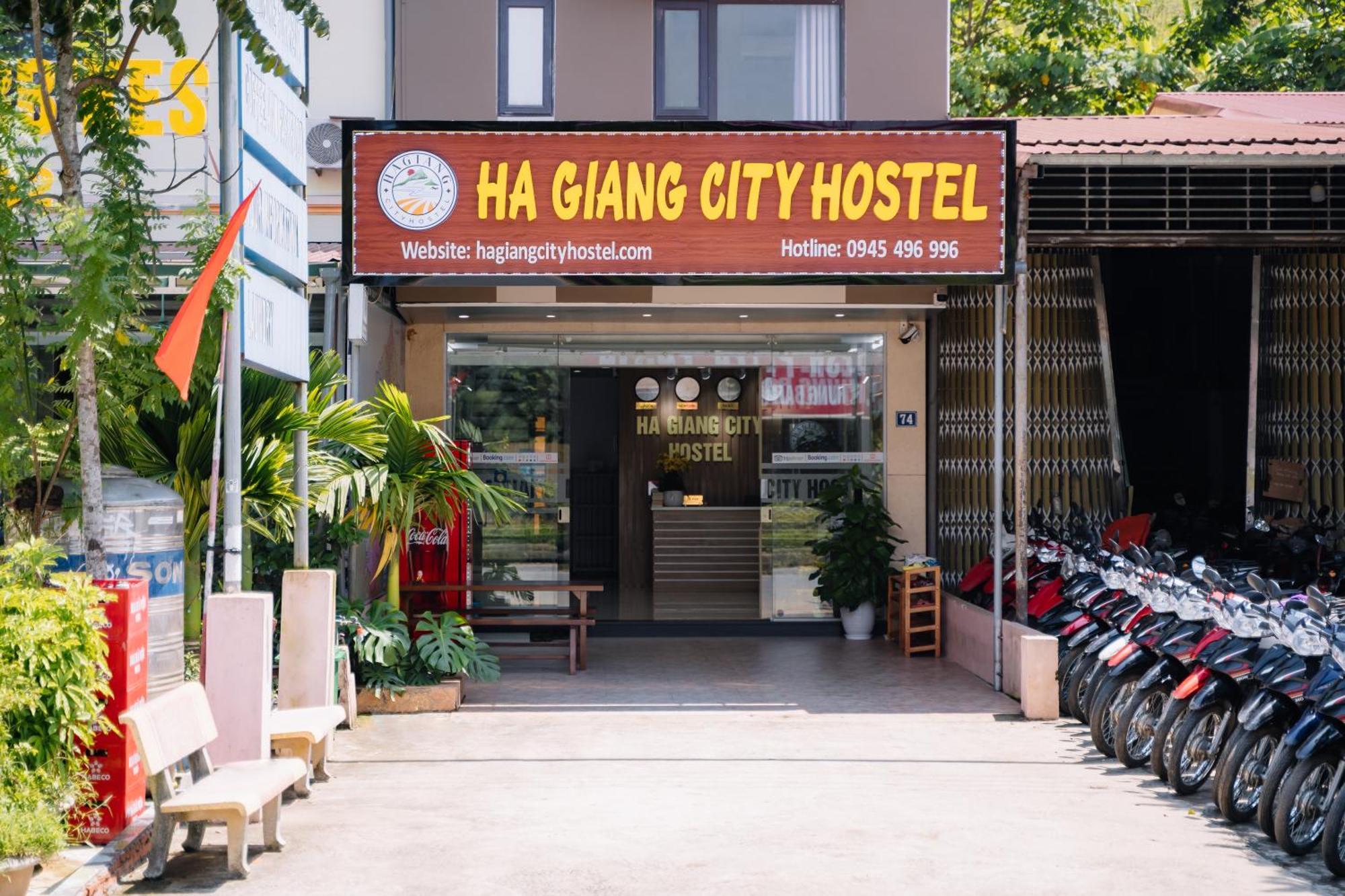 Ha Giang City Hostel Bagian luar foto
